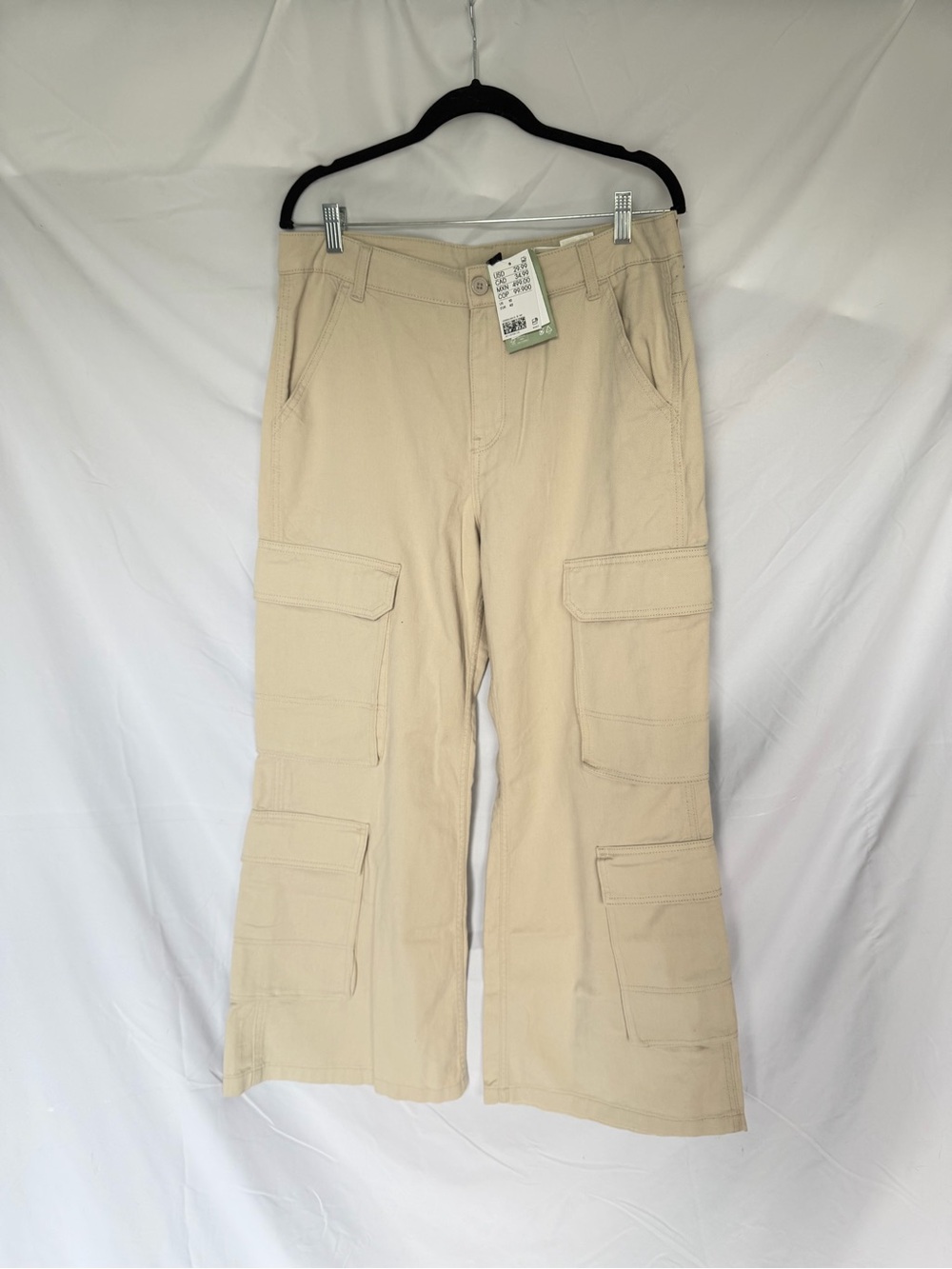H&M Woman’s Tan Cargo Pants - Relaxed Utility Fit NWT